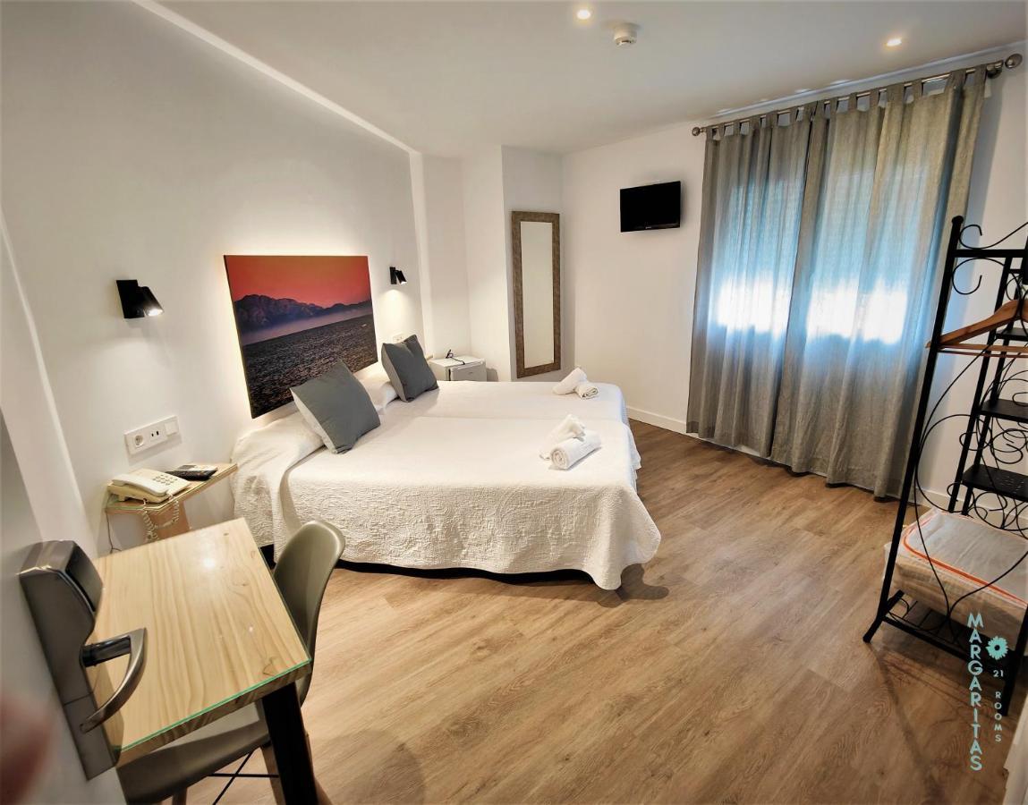 Double or Twin Room,1556529253:JPEG